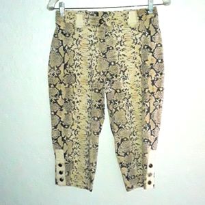 ConradC Collection Capris